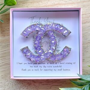 ELEGANT CRYSTAL PURPLE BROOCH